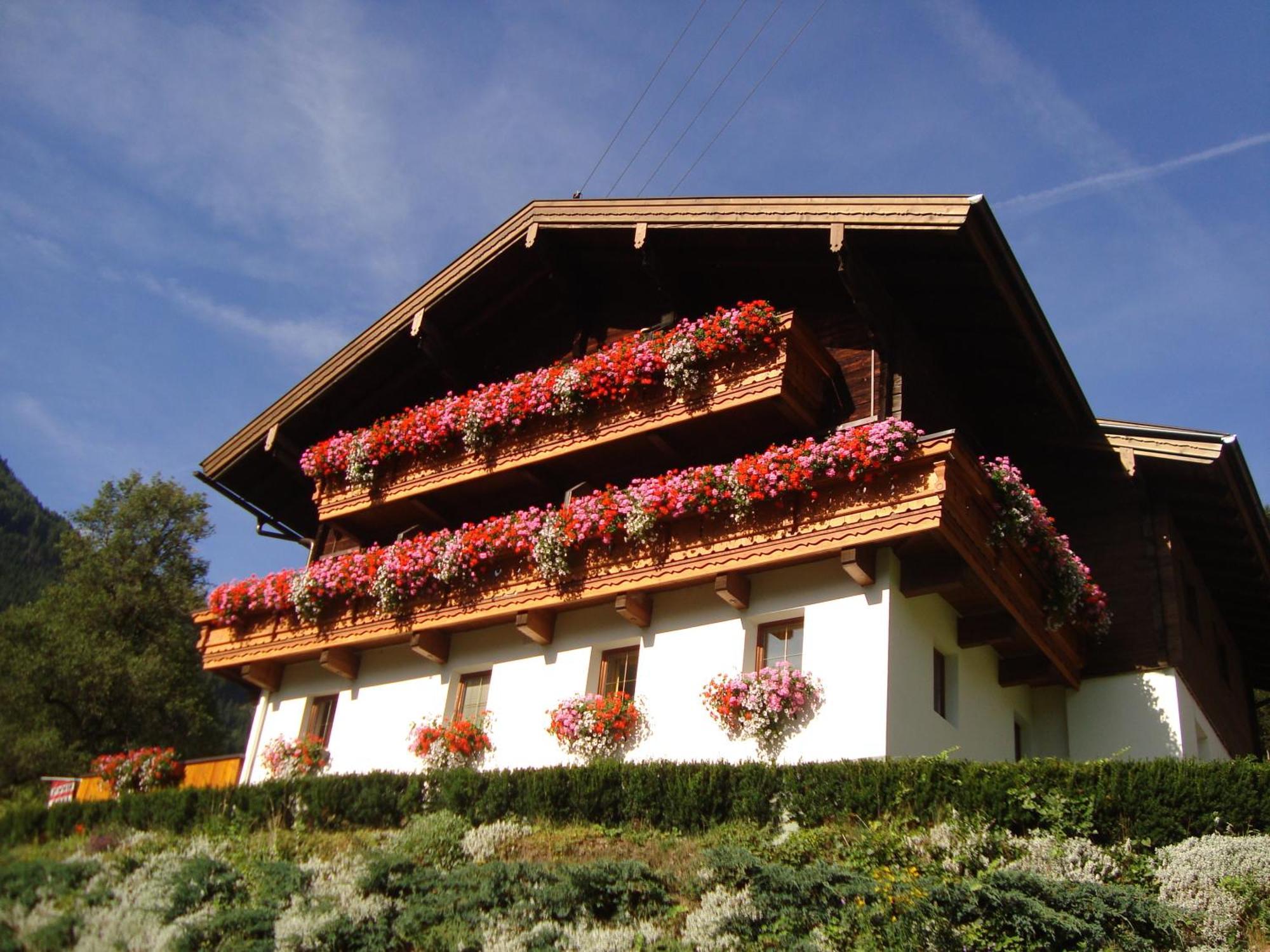 Zoeschgenhof Apartment Matrei in Osttirol Luaran gambar