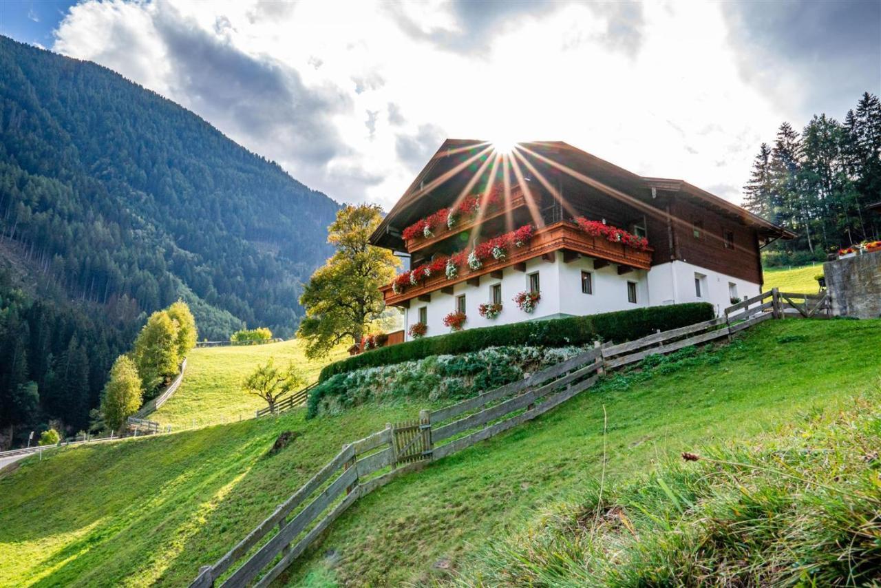 Zoeschgenhof Apartment Matrei in Osttirol Luaran gambar